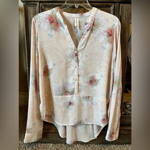 Frenchi Sz L floral button long sleeve blouse